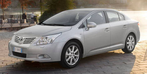 Toyota Avensis 2010 - 2011 модельного года