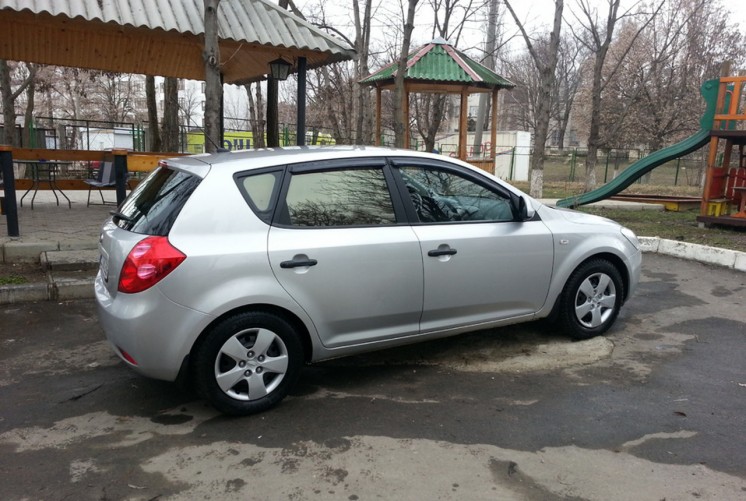 Фото Kia Ceed 1,4л МКПП5 (2009 г.в., 39000 км)