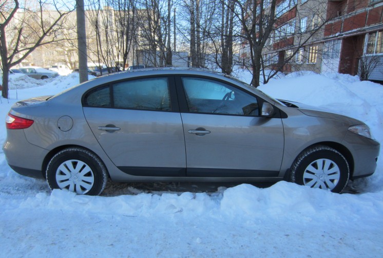 Фото отзыв о Renault Fluence 1.6л МКПП5 (2012 г.в., 8500 км)