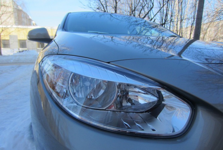 Фото отзыв о Renault Fluence 1.6л МКПП5 (2012 г.в., 8500 км)