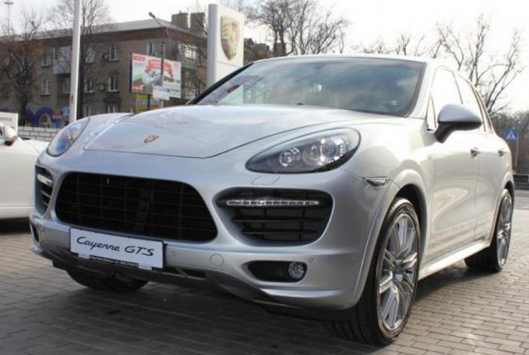 Фото отзыв о Porsche Cayenne GTS 4.8л АКПП8 (2012 г.в., 45000 км)