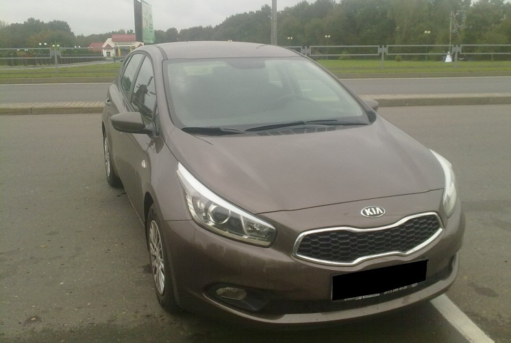 Фото отзыв о Kia ceed 1.6л бензин, механика (2012 г.в., 7000 км)