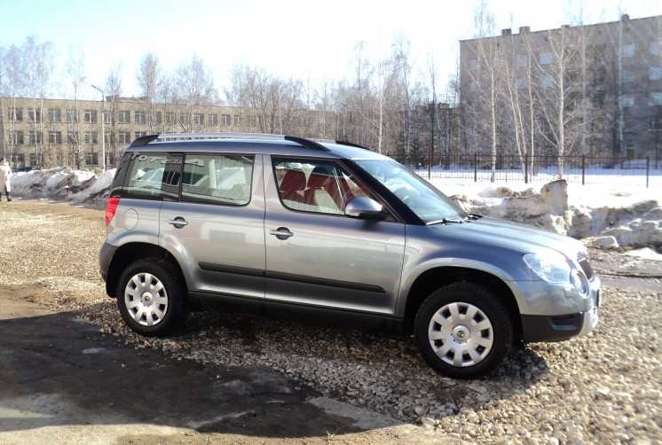 Фото отзыв о Skoda Yeti 1.2 МКП6 (2012 г.в., 2700 км)
