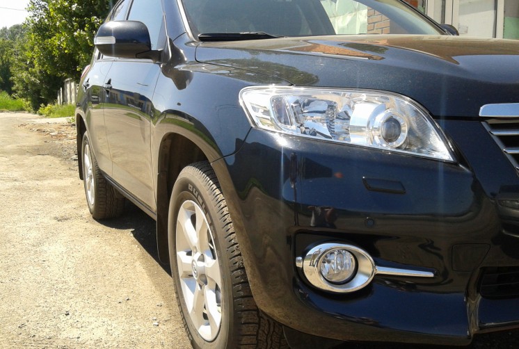 Фото отзыв о Toyota RAV4 2л 6-ст. механика (2011 г.в., 30500 км)