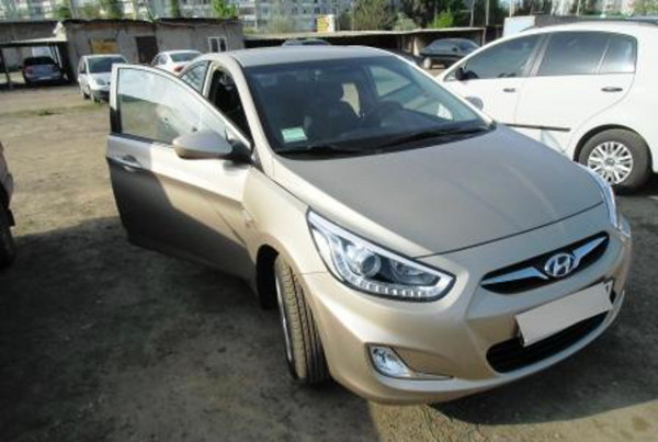 Фото Hyundai Accent (Solaris) 1.6 AT Седан  АКПП (2013 г.в., 1900 км)