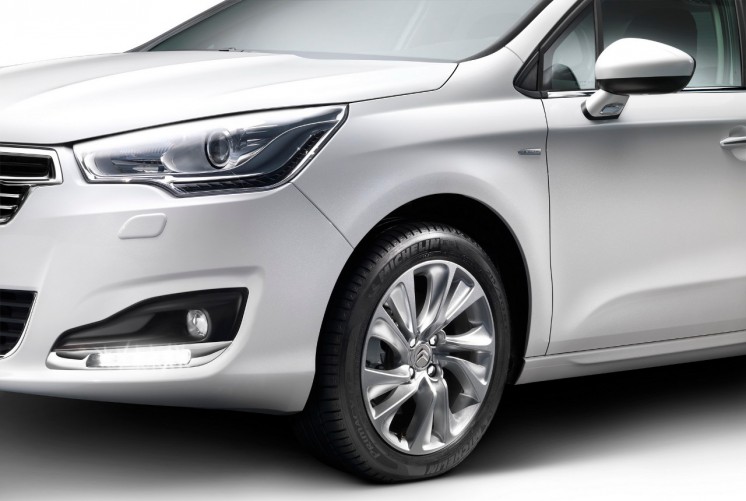 Фото оптики Citroen C4 L Sedan