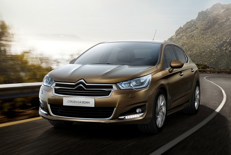 Коричневый Citroen C4 Седан Фото