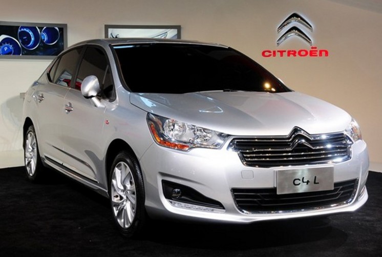 Фото отзывы на Citroen C4 Седан