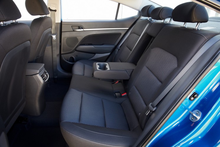 Hyundai Elantra Sedan Pokolenie 2017 Photo 54