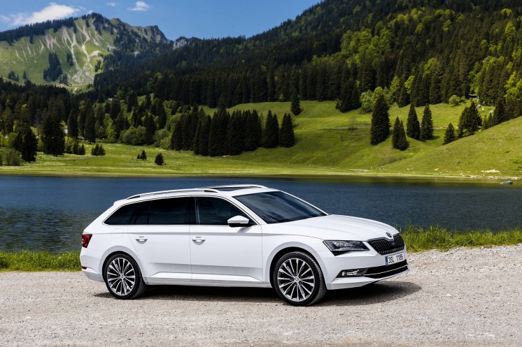 Skoda Superb Combi Universal Pokolenie 2017 Photo 2