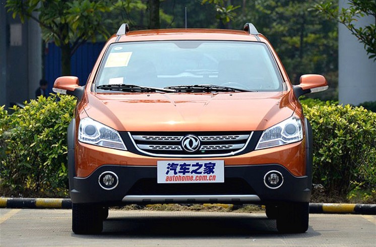 Фото Dongfeng H 30 Cross. Вид спереди