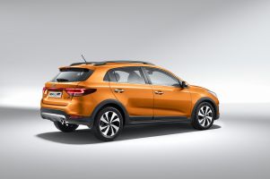 Kia Rio-X-Line Photo  3