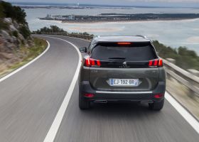 Peugeot 5008 2018 11